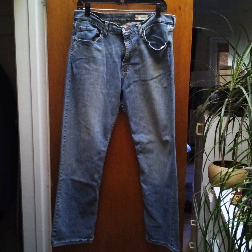 Wrangler Relaxed Fit Jean's 34 x 30